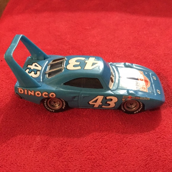 Disney Pixar Diecast Pinoco Car Lot! - Picture 3 of 11